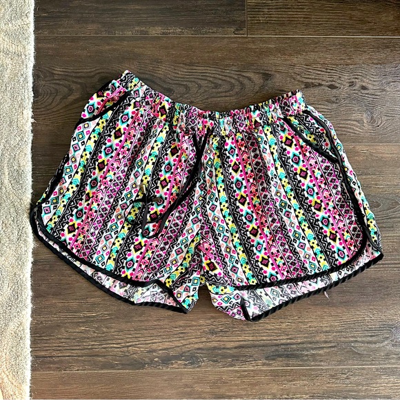 New Look Tribal Activewear Shorts, Size 2X - Picture 1 of 4